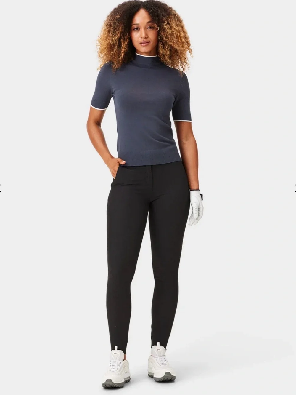 Macade sleek black